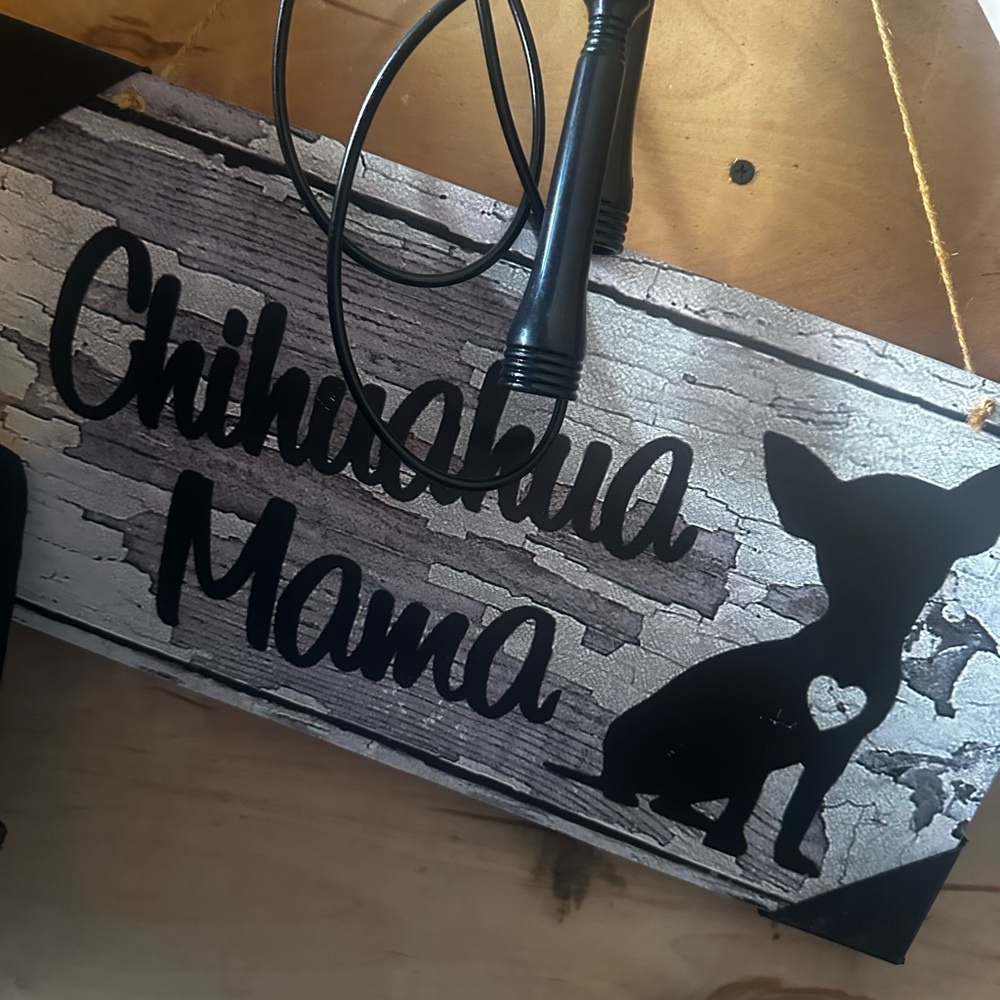 NWOT Chihuahua Mama Wall/Door Sign